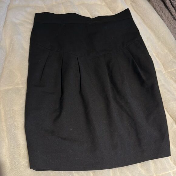 French Connection Size 4 Black Pleated Suiting Skirt w/ Pockets - Picture 7 of 11